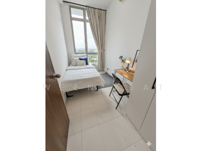 For Rent - The Lakeshore