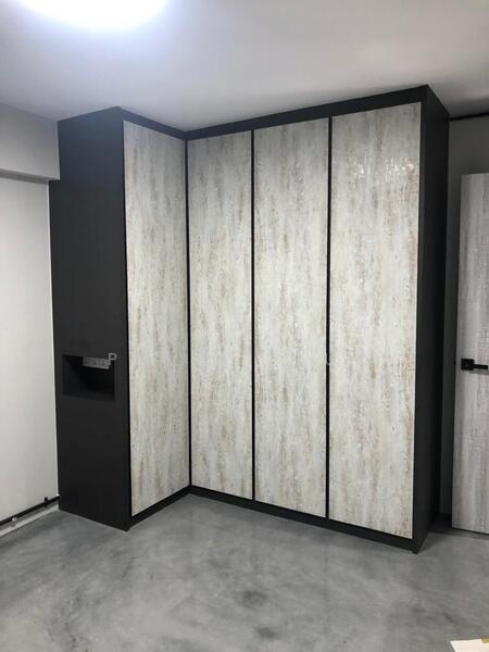 Full height wardrobe