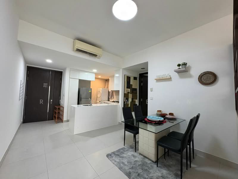 The Rochester Residences, 33 Rochester Drive, 1 Bedroom, 872 sqft, Condominium For Sale, by Rina Royale Tan, 25566891 - PropertyGuru.com.sg