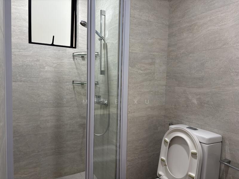 Spring Grove, 53 Grange Road, 2 Bedrooms, 1,012 sqft, Condominium For Rent, by Mike Xu, 25566912 - Bathroom - PropertyGuru.com.sg