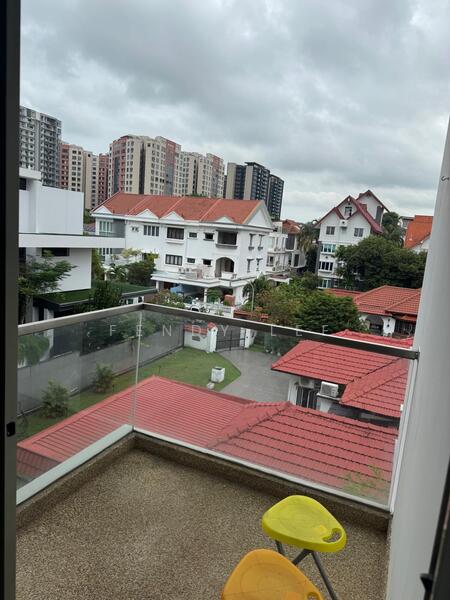 Haig Eleven, 11 Haig Avenue, 3 Bedrooms, 872 sqft, Condominium For Rent, by Fendy Lee, 25567086 - Balcony - PropertyGuru.com.sg