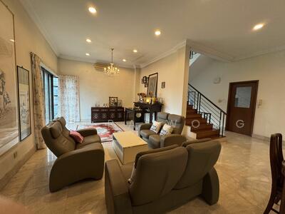 For Sale - Holland Grove Semi-Detached. Elevated Land.