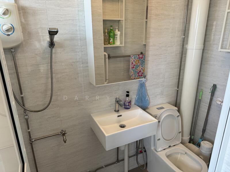 236 Bishan Street 22, 236 Bishan Street 22, Ang Mo Kio / Bishan / Thomson, Room Rental, 120 sqft, HDB Flat For Rent, by Darryl Yap, 25567560 - Bathroom - PropertyGuru.com.sg