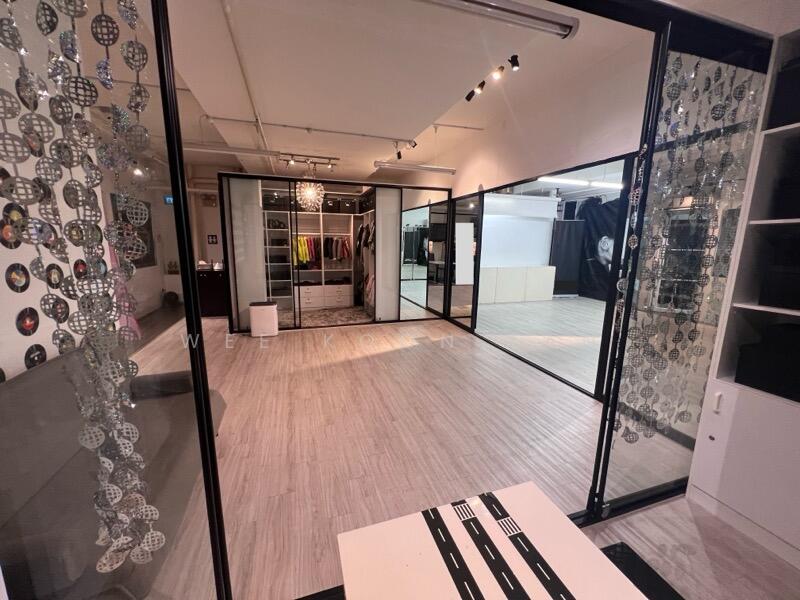 Apex @ Henderson, 201 Henderson Road Singapore, 2,723 sqft, Light Industrial (B1) For Sale, by Wee Koon Tan, 25567970 - CommercialGuru.com.sg