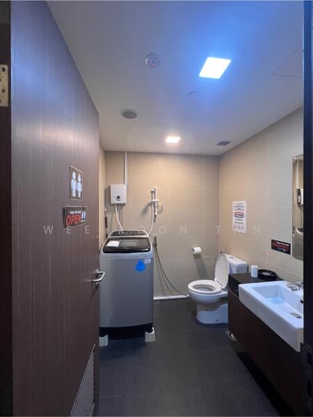 Apex @ Henderson, 201 Henderson Road Singapore, 2,723 sqft, Light Industrial (B1) For Sale, by Wee Koon Tan, 25567970 - CommercialGuru.com.sg