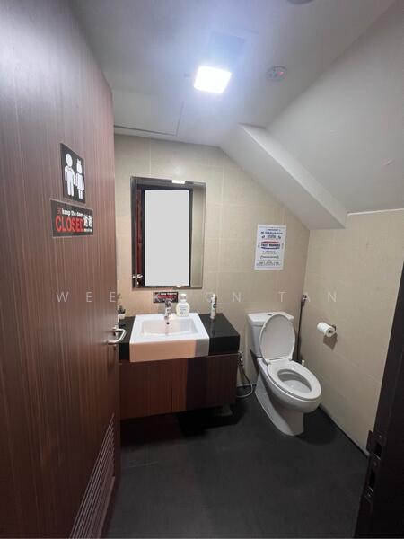 Apex @ Henderson, 201 Henderson Road Singapore, 2,723 sqft, Light Industrial (B1) For Sale, by Wee Koon Tan, 25567970 - CommercialGuru.com.sg