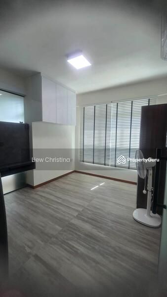 For Rent - 662B Edgedale Plains