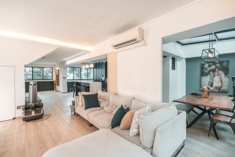 714 Pasir Ris Street 72, 714 Pasir Ris Street 72, 3 Bedrooms, 1,647 sqft, HDB Flat For Sale, by Daryl Tan, 25568088 - Living Room - PropertyGuru.com.sg