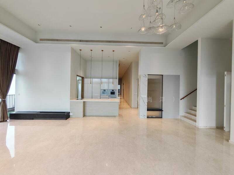 Spacious Living Room