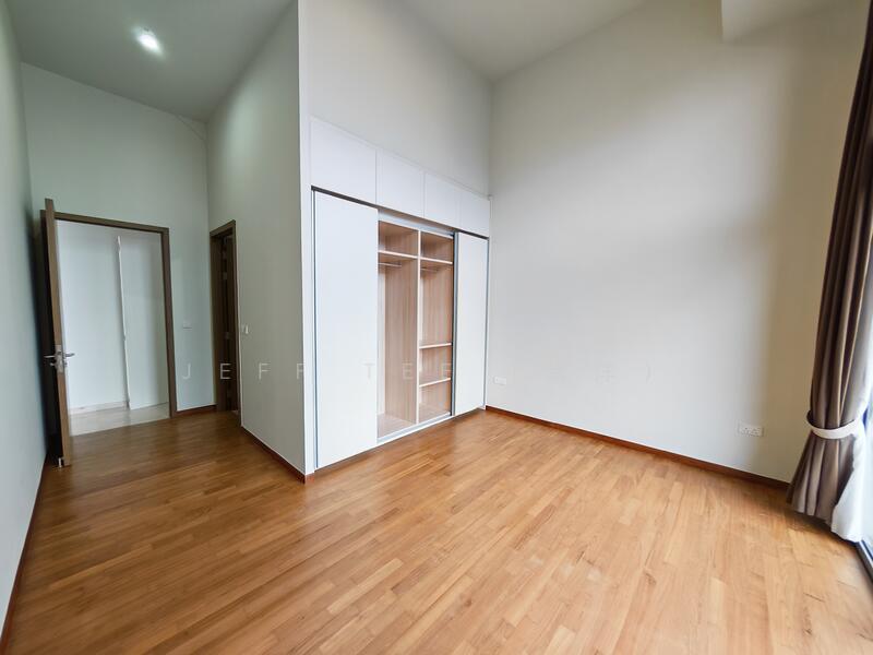 Ensuite Bedroom 1