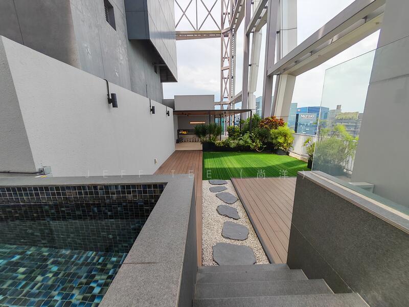 Jacuzzi and view of Roof Terrace