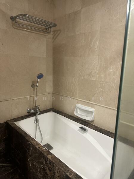 Thomson 800, 800 Thomson Road, 3 Bedrooms, 1,745 sqft, Condominium For Sale, by Truddy Tan, 25568456 - Bathroom - PropertyGuru.com.sg