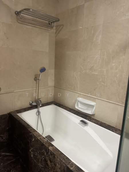 Thomson 800, 800 Thomson Road, 3 Bedrooms, 1,745 sqft, Condominium For Sale, by Truddy Tan, 25568456 - Bathroom - PropertyGuru.com.sg