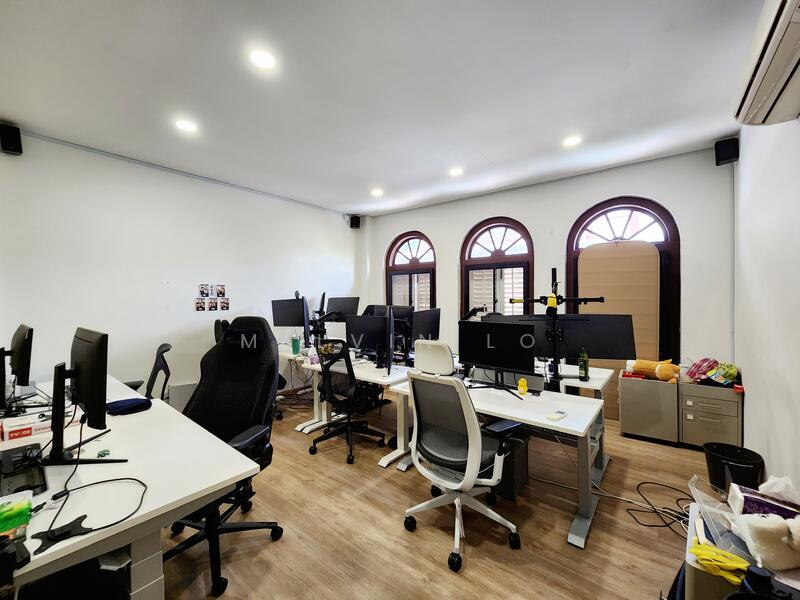 3-Storey Conservation Shophouse In Chinatown!, Sago Street, Chinatown / Tanjong Pagar, 2,929 sqft, Shop / Shophouse For Sale, by Melvin Lo, 25568708 - CommercialGuru.com.sg