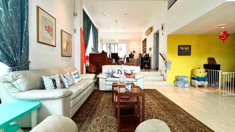 ⭐C.H.E.A.P. 3.5 storey Semi-D in Bukit Timah ⭐, ✅ Upper Bukit Timah ✅ Wide Frontage ✅ Double Vol Living, 5 Bedrooms, 4,000 sqft, Semi-Detached House For Sale, by Austin Quek, 25569178 - PropertyGuru.com.sg