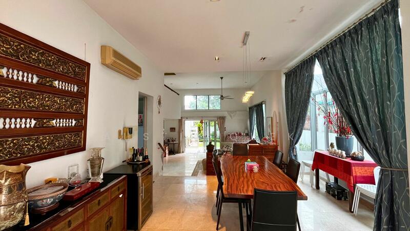 ⭐C.H.E.A.P. 3.5 storey Semi-D in Bukit Timah ⭐, ✅ Upper Bukit Timah ✅ Wide Frontage ✅ Double Vol Living, 5 Bedrooms, 4,000 sqft, Semi-Detached House For Sale, by Austin Quek, 25569178 - PropertyGuru.com.sg