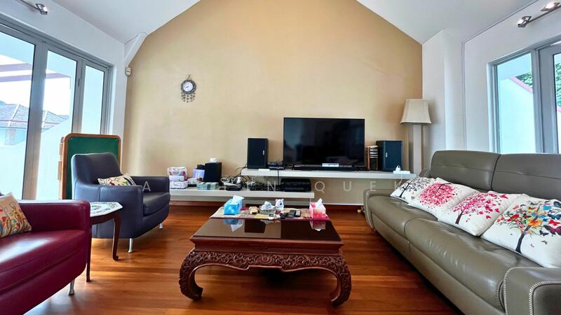 ⭐C.H.E.A.P. 3.5 storey Semi-D in Bukit Timah ⭐, ✅ Upper Bukit Timah ✅ Wide Frontage ✅ Double Vol Living, 5 Bedrooms, 4,000 sqft, Semi-Detached House For Sale, by Austin Quek, 25569178 - PropertyGuru.com.sg