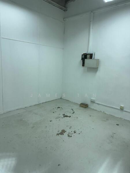 Henderson Industrial Park, 203 Henderson Road, 1,134 sqft, Light Industrial (B1) For Rent, by James Tan, 25569226 - Interior - CommercialGuru.com.sg