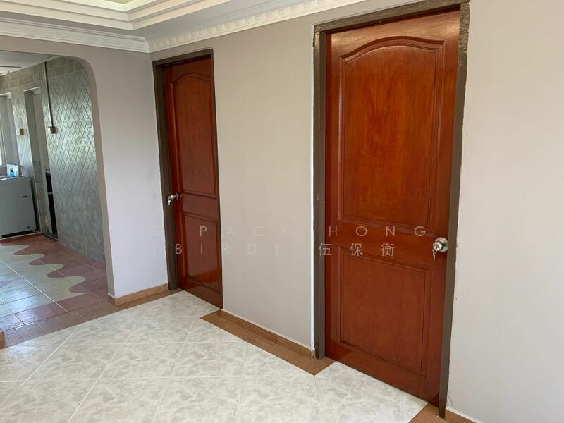 620 Bedok Reservoir Road, 620 Bedok Reservoir Road, 2 Bedrooms, 731 sqft, HDB Flat For Rent, by Ng Pack Hong (Bird) 伍保衡, 25569408 - Corridor - PropertyGuru.com.sg