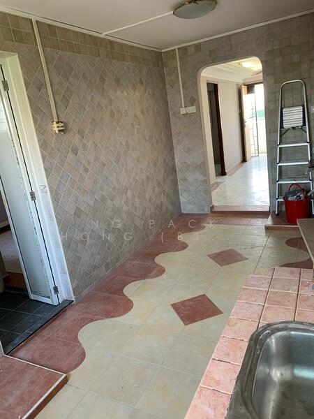 620 Bedok Reservoir Road, 620 Bedok Reservoir Road, 2 Bedrooms, 731 sqft, HDB Flat For Rent, by Ng Pack Hong (Bird) 伍保衡, 25569408 - Kitchen - PropertyGuru.com.sg