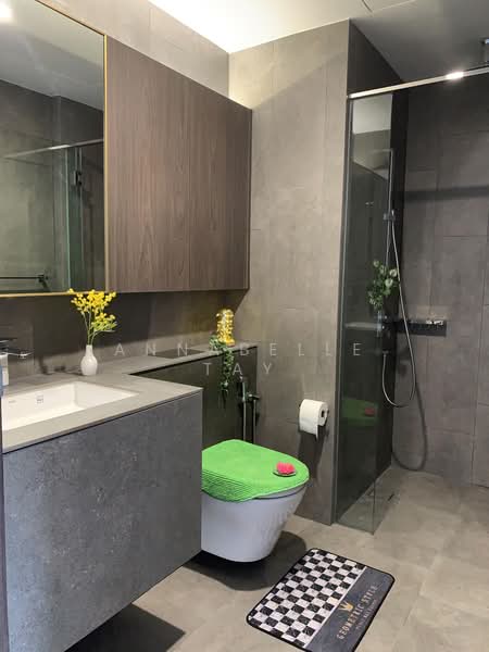 Midtown Modern, 18 Tan Quee Lan Street, 2 Bedrooms, 635 sqft, Condominium For Rent, by Annabelle Tay, 25569505 - Bathroom with Rainshower - PropertyGuru.com.sg