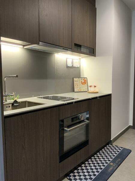 Midtown Modern, 18 Tan Quee Lan Street, 2 Bedrooms, 635 sqft, Condominium For Rent, by Annabelle Tay, 25569505 - Kitchen with lord of storage space - PropertyGuru.com.sg