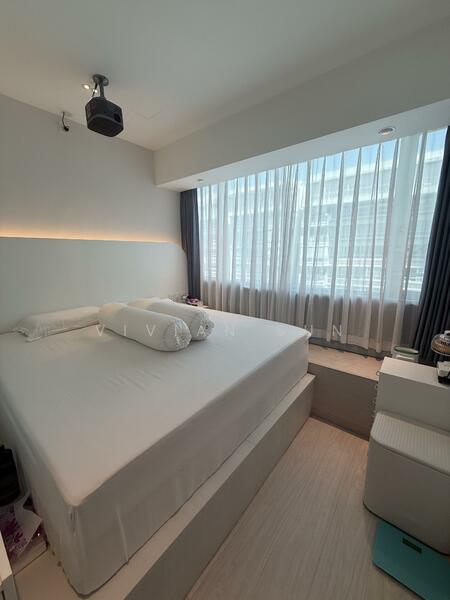 Caspian, 50 Lakeside Drive, 3 Bedrooms, 1,238 sqft, Condominium For Rent, by Vivian Sun, 25569580 - Master Bedroom - PropertyGuru.com.sg