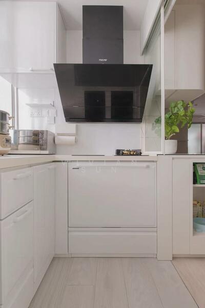 Caspian, 50 Lakeside Drive, 3 Bedrooms, 1,238 sqft, Condominium For Rent, by Vivian Sun, 25569580 - Kitchen - PropertyGuru.com.sg