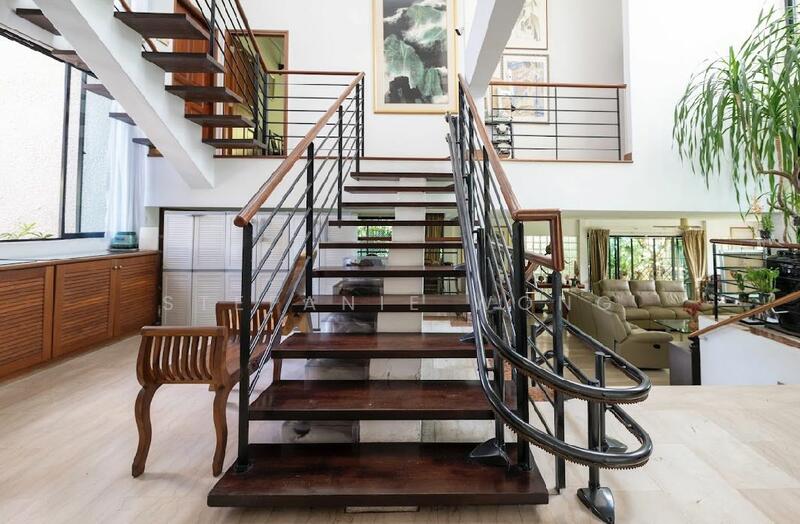 For Sale - Queen Astrid Park