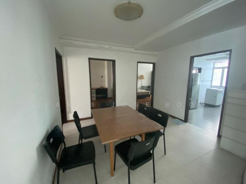 For Rent - Cheap 3 bedroom apt opp Aljunied mrt, no facilities