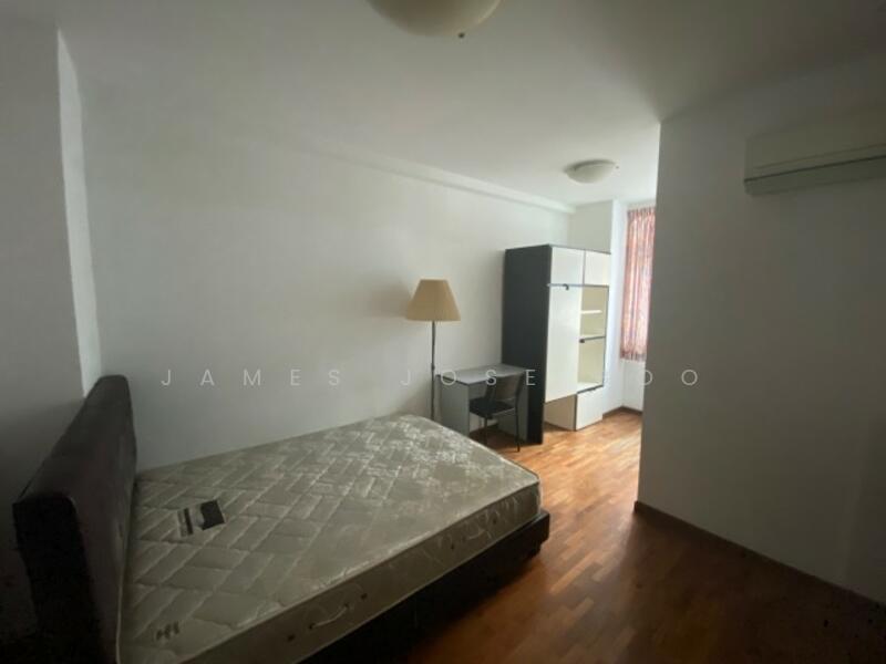 For Rent - Cheap 3 bedroom apt opp Aljunied mrt, no facilities
