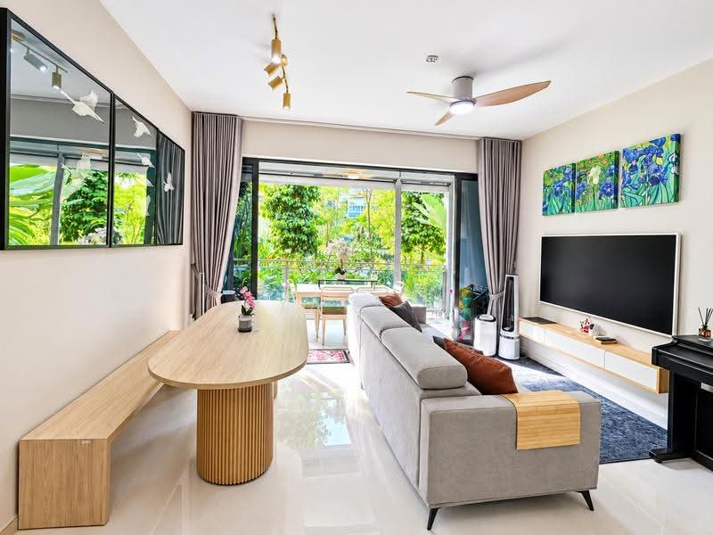 The Jovell, 27 Flora Drive, Changi Airport / Changi Village, 3 Bedrooms, 1,033 sqft, Condominium For Sale, by Syafa J, 25570374 - Living Room - PropertyGuru.com.sg