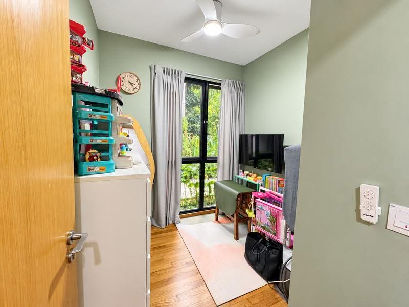 The Jovell, 27 Flora Drive, Changi Airport / Changi Village, 3 Bedrooms, 1,033 sqft, Condominium For Sale, by Syafa J, 25570374 - Bedroom - PropertyGuru.com.sg