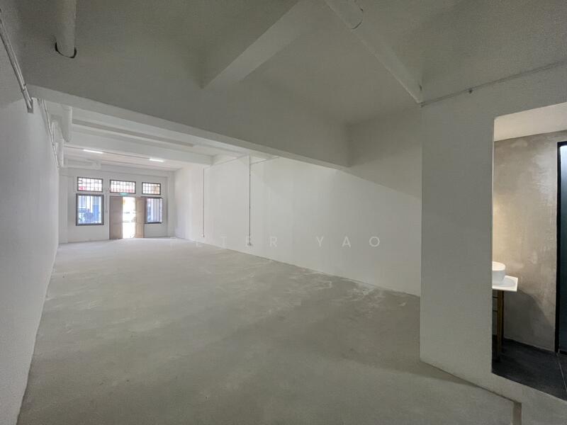 The Arizon ,Ground Floor Along Main Road opposite Masjid Khadijah mosque, Geylang Road, 904 sqft, Shop / Shophouse For Sale, by Peter Yao, 25570610 - CommercialGuru.com.sg
