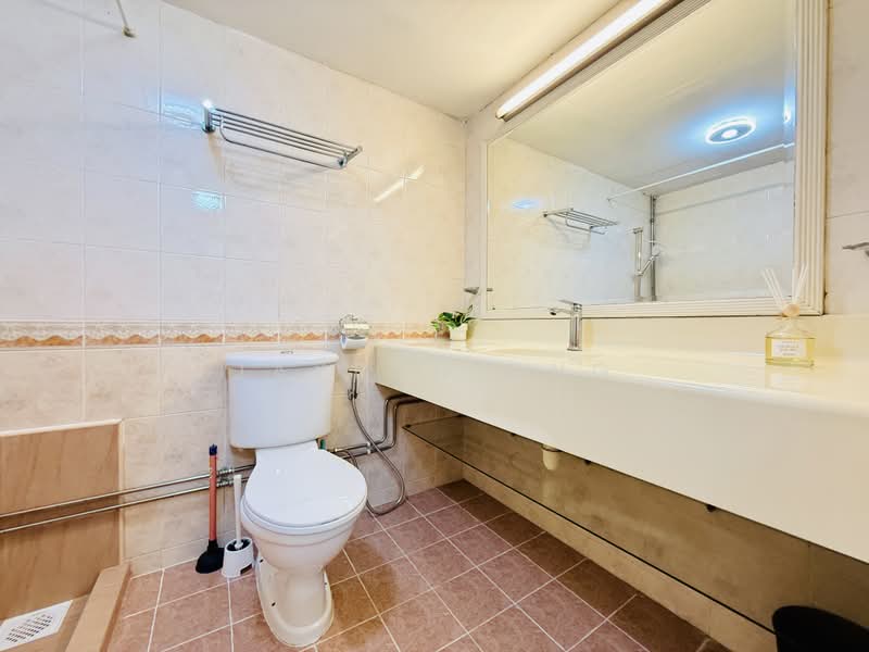 International Plaza, 10 Anson Road, Room Rental, 150 sqft, Apartment For Rent, by Jayden Ong, 25570633 - Master Room R1: $2700/2900 (1/2 pax) - PropertyGuru.com.sg
