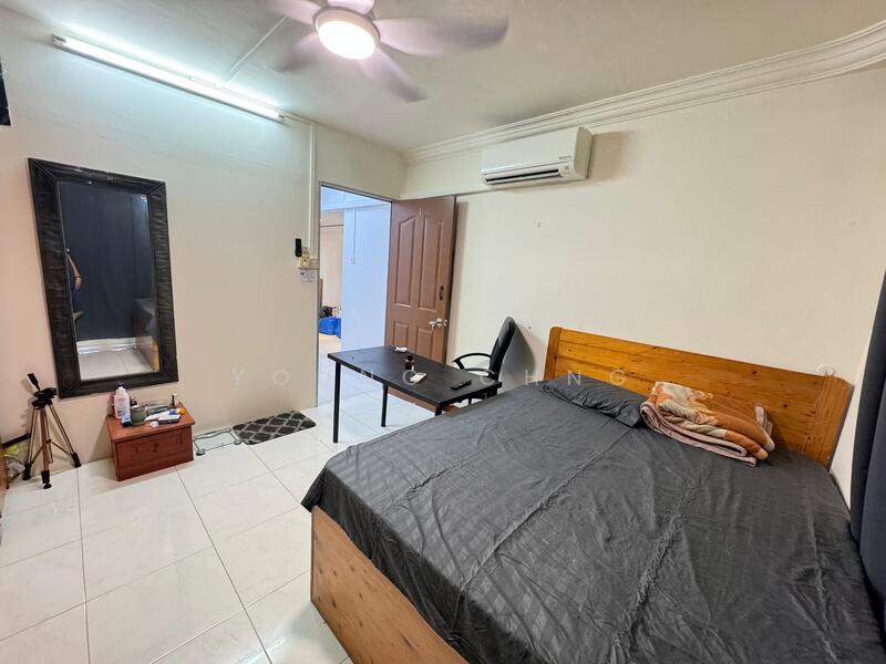 Melville Park, 18 Simei Street 1, Room Rental, 108 sqft, Apartment For Rent, by Young Chng, 25570778 - Bedroom Queen Balcony - PropertyGuru.com.sg