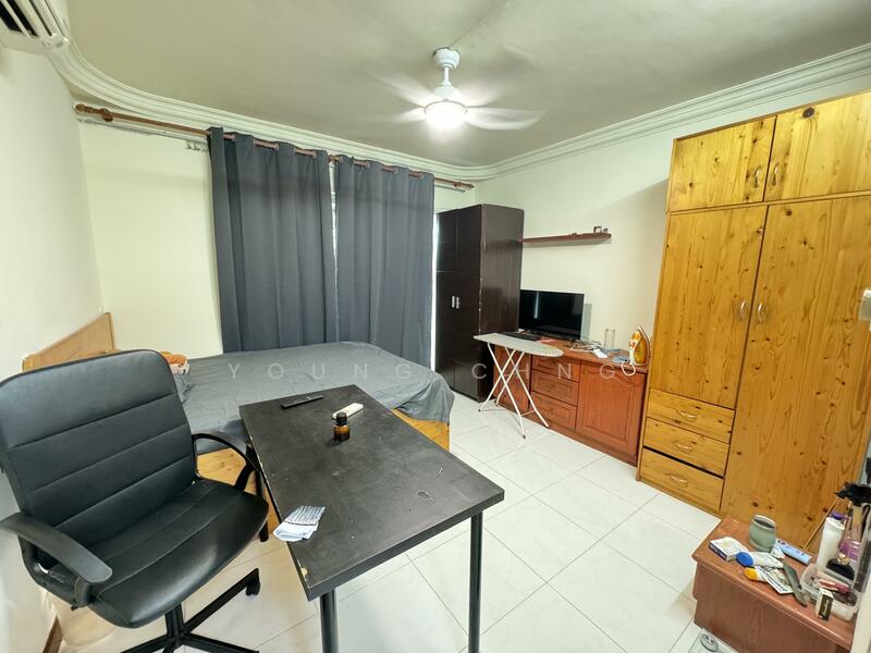 Melville Park, 18 Simei Street 1, Room Rental, 108 sqft, Apartment For Rent, by Young Chng, 25570778 - Bedroom Queen Balcony - PropertyGuru.com.sg
