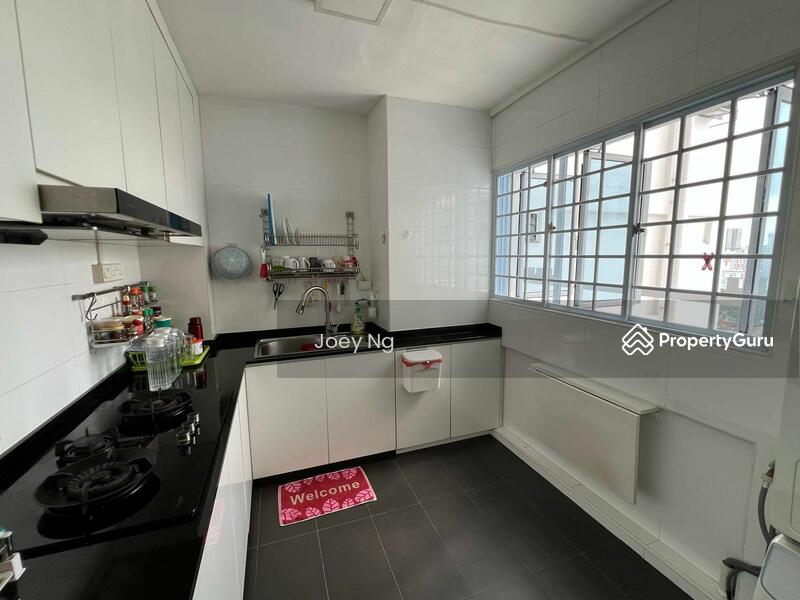 For Sale - 219A Jurong East Street 21