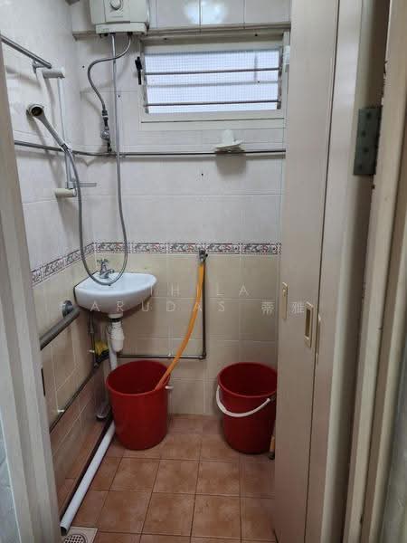 23 Bendemeer Road, 23 Bendemeer Road, Balestier / Toa Payoh, 3 Bedrooms, 731 sqft, HDB Flat For Rent, by Thila Arudas 蒂雅, 25571669 - Bathroom - PropertyGuru.com.sg