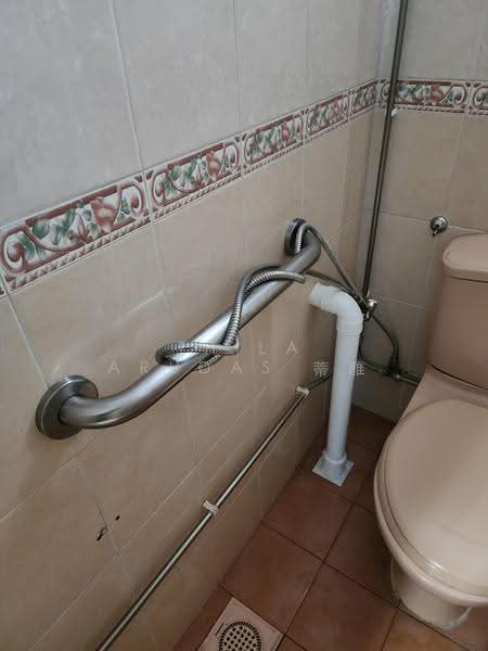 23 Bendemeer Road, 23 Bendemeer Road, Balestier / Toa Payoh, 3 Bedrooms, 731 sqft, HDB Flat For Rent, by Thila Arudas 蒂雅, 25571669 - Bathroom - PropertyGuru.com.sg