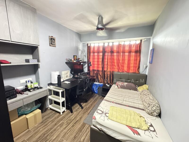452A Bukit Batok West Avenue 6, 452A Bukit Batok West Avenue 6, 3 Bedrooms, 1,248 sqft, HDB Flat For Rent, by S.M. SUNDARAM, 25571782 - Bedroom - PropertyGuru.com.sg
