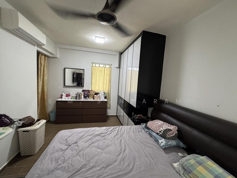 452A Bukit Batok West Avenue 6, 452A Bukit Batok West Avenue 6, 3 Bedrooms, 1,248 sqft, HDB Flat For Rent, by S.M. SUNDARAM, 25571782 - Bedroom - PropertyGuru.com.sg