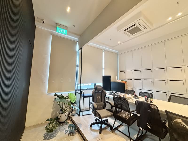 Tradehub 21, 8 Boon Lay Way, 1,593 sqft, Light Industrial (B1) For Rent, by Jerlyn Tan, 25571873 - Study - CommercialGuru.com.sg