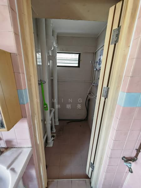 22 Sin Ming Road, 22 Sin Ming Road, Room Rental, 150 sqft, HDB Flat For Rent, by Lin Ming Yao 林明尧, 25571930 - Bathroom - PropertyGuru.com.sg