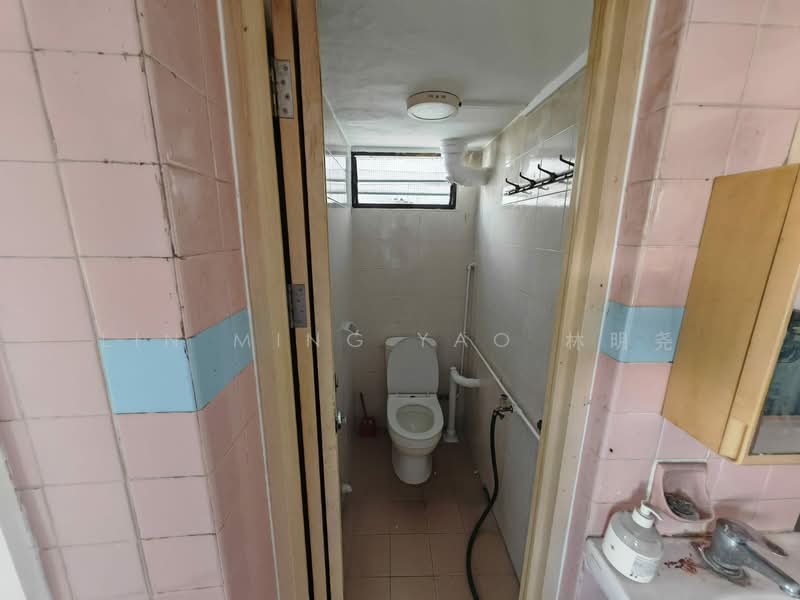 22 Sin Ming Road, 22 Sin Ming Road, Room Rental, 150 sqft, HDB Flat For Rent, by Lin Ming Yao 林明尧, 25571930 - Bathroom - PropertyGuru.com.sg