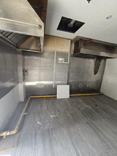 Ground floor fitted restaurant near Bugis, Bencoolen street, 1,000 sqft, Food & Beverage For Rent, by Vivien Loi, 25571951 - CommercialGuru.com.sg