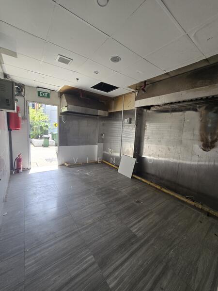 Ground floor fitted restaurant near Bugis, Bencoolen street, 1,000 sqft, Food & Beverage For Rent, by Vivien Loi, 25571951 - CommercialGuru.com.sg