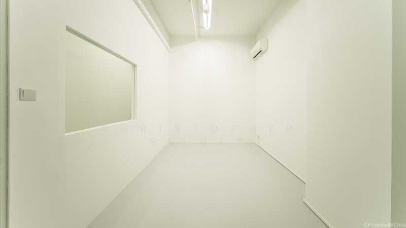 Woodlands 11, 11 Woodlands Close, 168 sqft, Light Industrial (B1) For Rent, by Christopher Silver, 25572643 - Interior - CommercialGuru.com.sg
