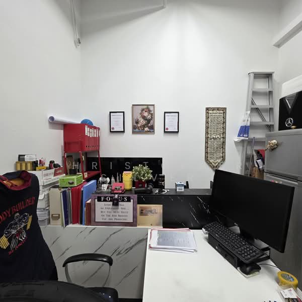 Woodlands 11, 11 Woodlands Close, Admiralty / Woodlands, 345 sqft, Light Industrial (B1) For Rent, by Christopher Silver, 25572643 - Interior - CommercialGuru.com.sg