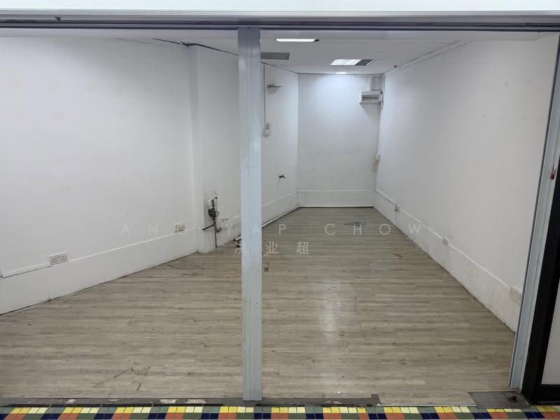 Parklane Shopping Mall, 35 Selegie Road, Beach Road / Bugis / Rochor, 190 sqft, Mall Shop For Rent, by Ang Yap Chow 洪业超, 25572686 - Interior - CommercialGuru.com.sg